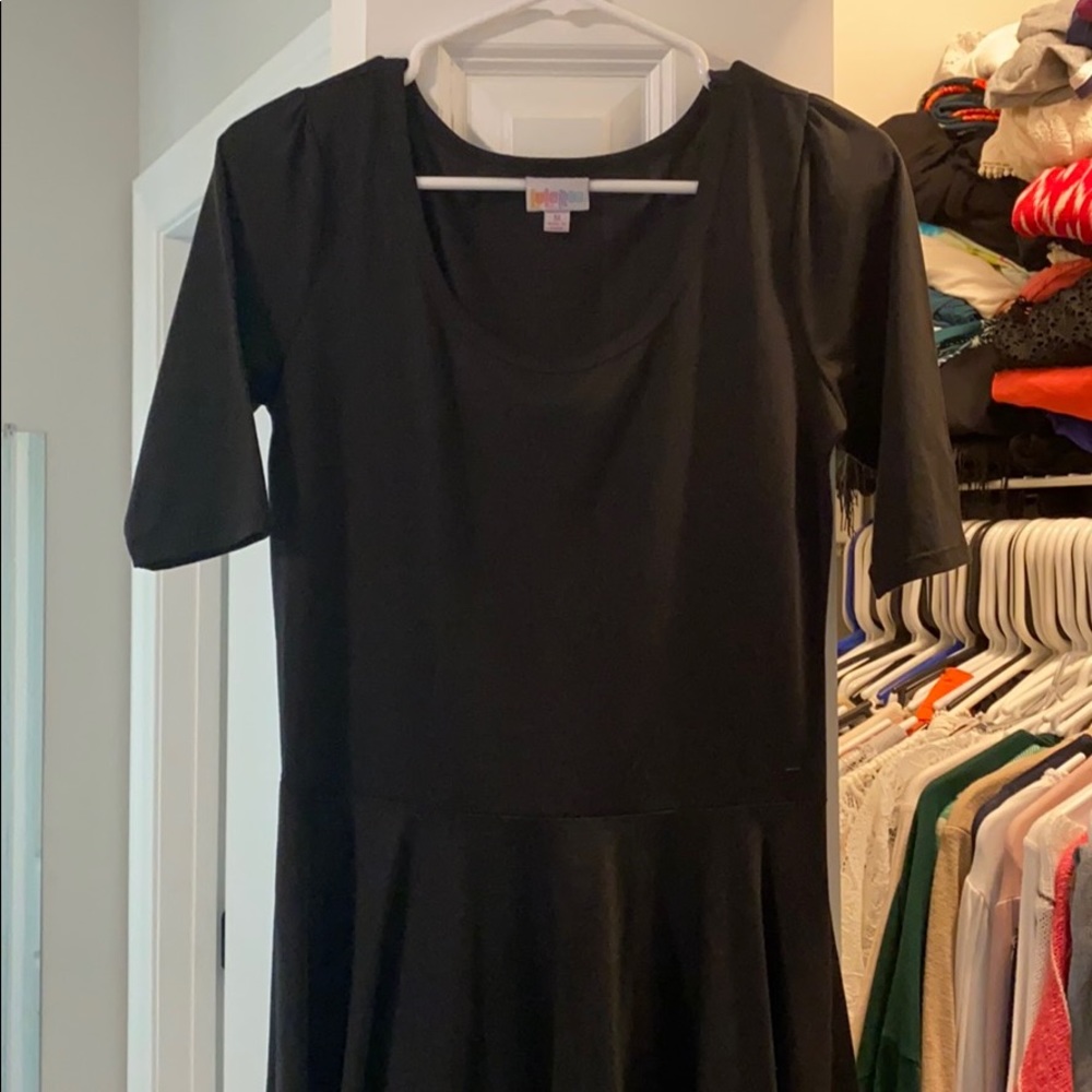 Solid Black Nicole